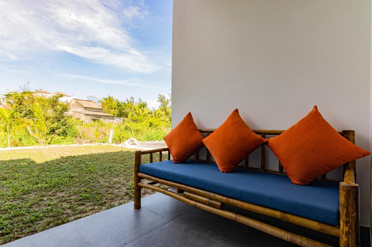 Local Beach Front Villas Tan Thanh Exteriör bild