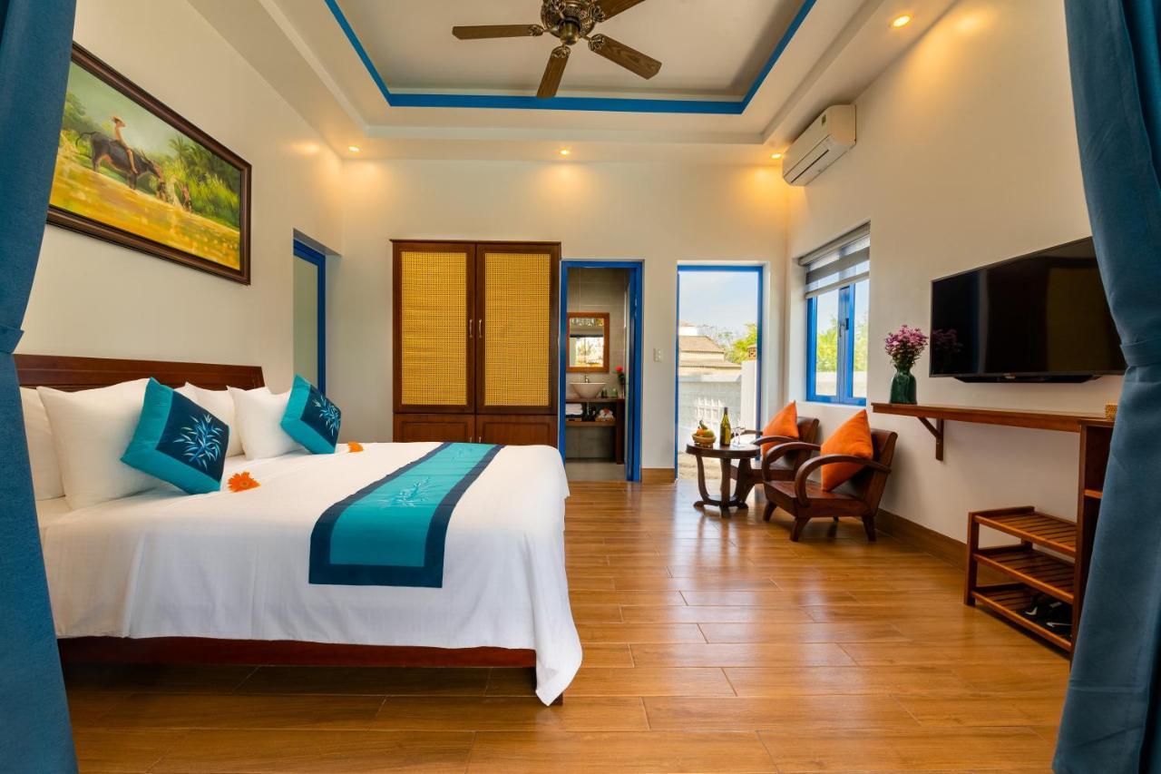 Local Beach Front Villas Tan Thanh Exteriör bild